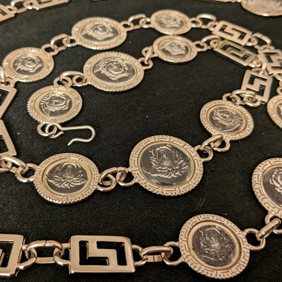 Iconic Vintage Versace Chain Belt with Medusa Medallion 90s - Very Rare! - Picture 5 of 13